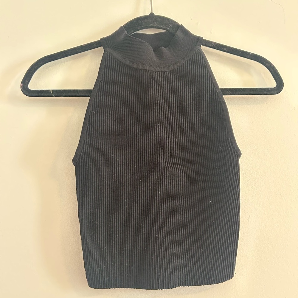 Babaton Black Ribbed Crop Top